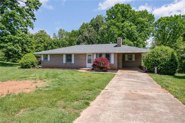 3125 YMCA Camp Road, King, NC 27021