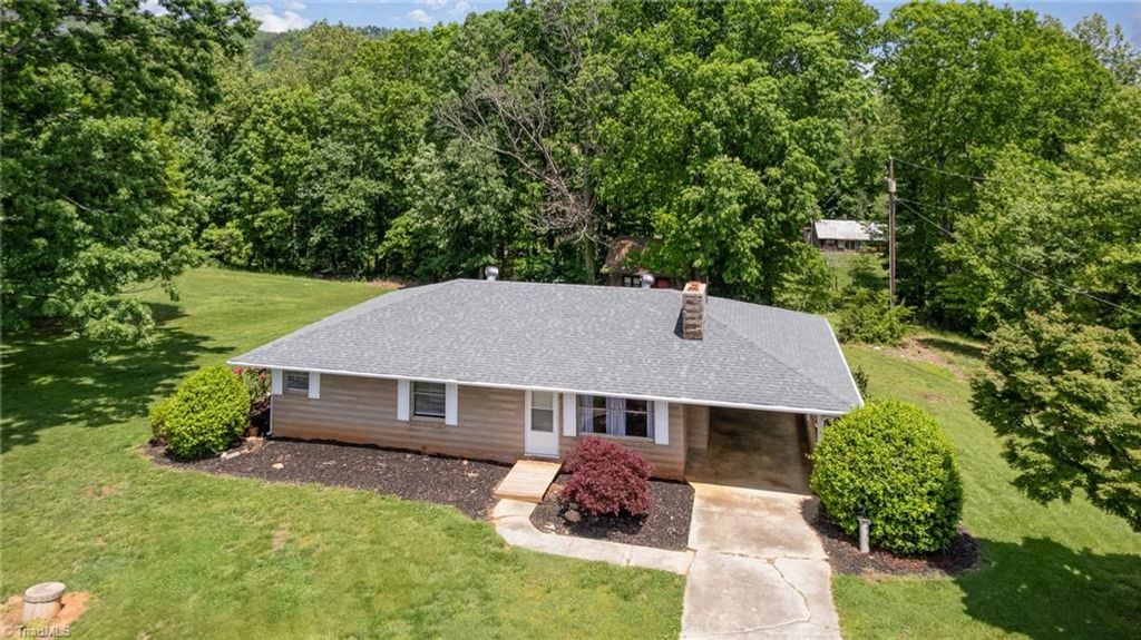 3125 YMCA Camp Road, King, NC 27021