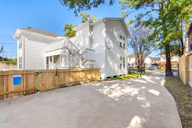 3236 Binz Street, Houston, TX 77004