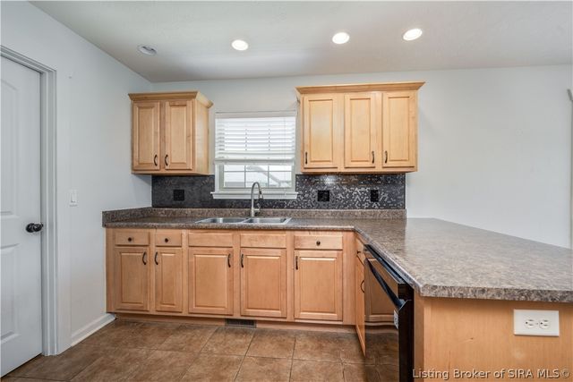 3044 Brookhill Court, Georgetown, IN 47122