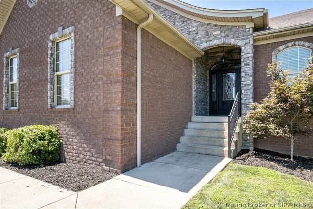 3044 Brookhill Court, Georgetown, IN 47122