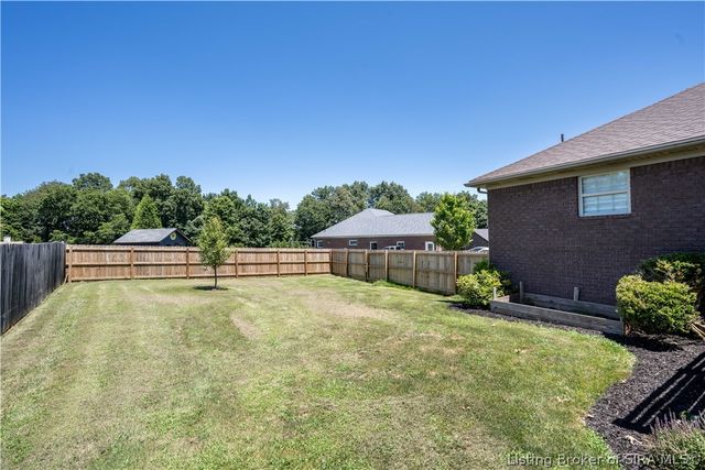 3044 Brookhill Court, Georgetown, IN 47122