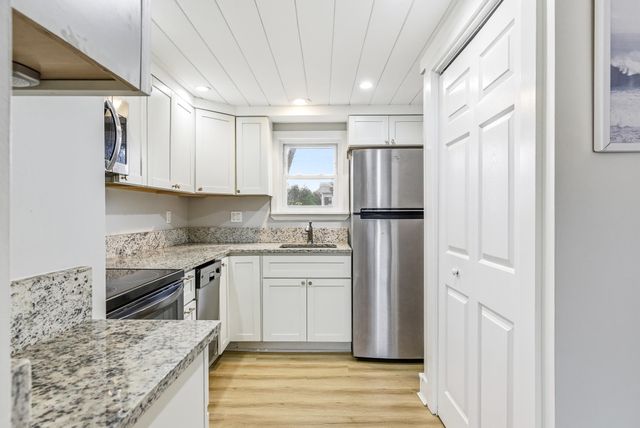 15 Woodworth Avenue, Portsmouth, NH 03801