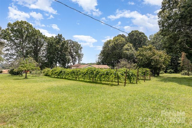 9825 Hagers Road, Huntersville, NC 28078