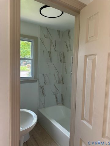 3209 Randall St, Hopewell, VA 23860