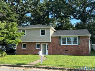 3209 Randall St, Hopewell, VA 23860