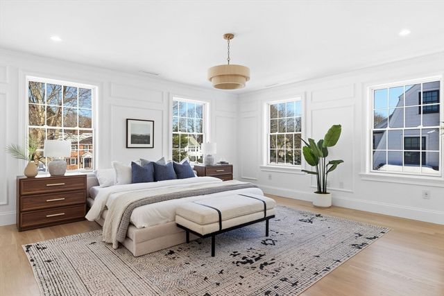 40 Foxcroft Rd, Winchester, MA 01890