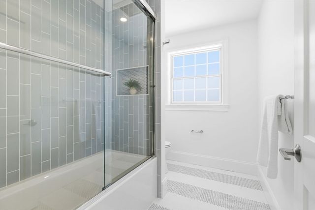 40 Foxcroft Rd, Winchester, MA 01890