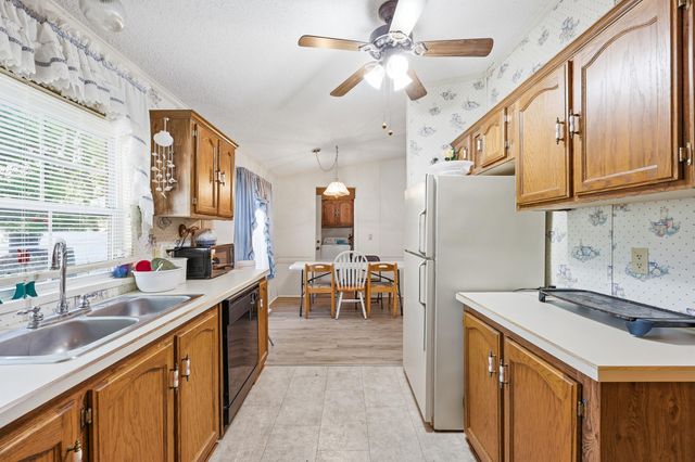4513 Poinsett St., North Myrtle Beach, SC 29582
