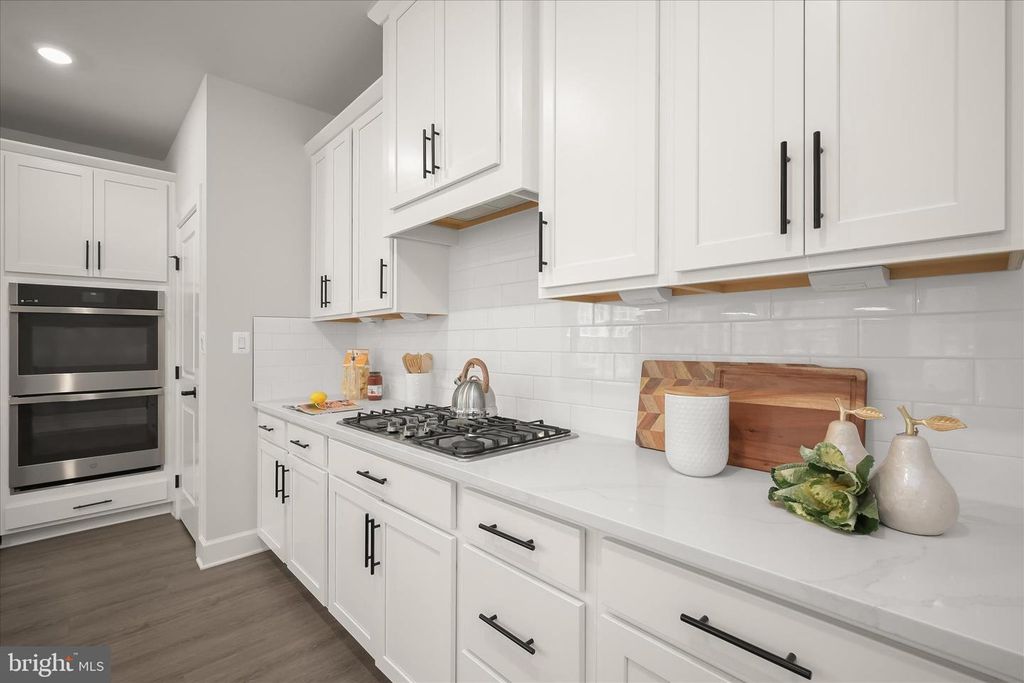 Image 10 of property listing at 8370 MCGILL CT, Laurel, MD 20723