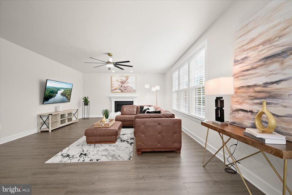 Image 19 of property listing at 8370 MCGILL CT, Laurel, MD 20723