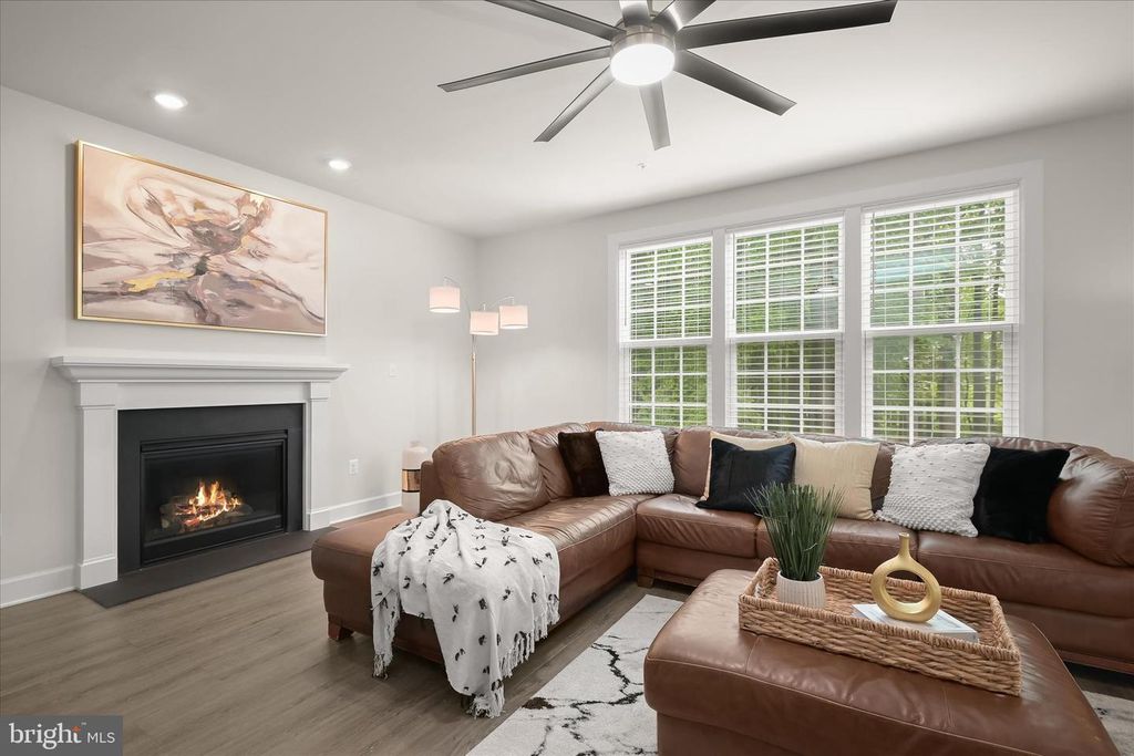 Image 21 of property listing at 8370 MCGILL CT, Laurel, MD 20723