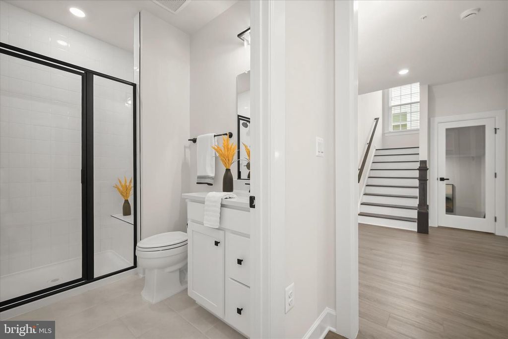 Image 35 of property listing at 8370 MCGILL CT, Laurel, MD 20723