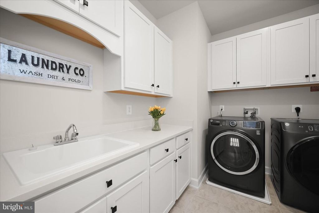 Image 54 of property listing at 8370 MCGILL CT, Laurel, MD 20723