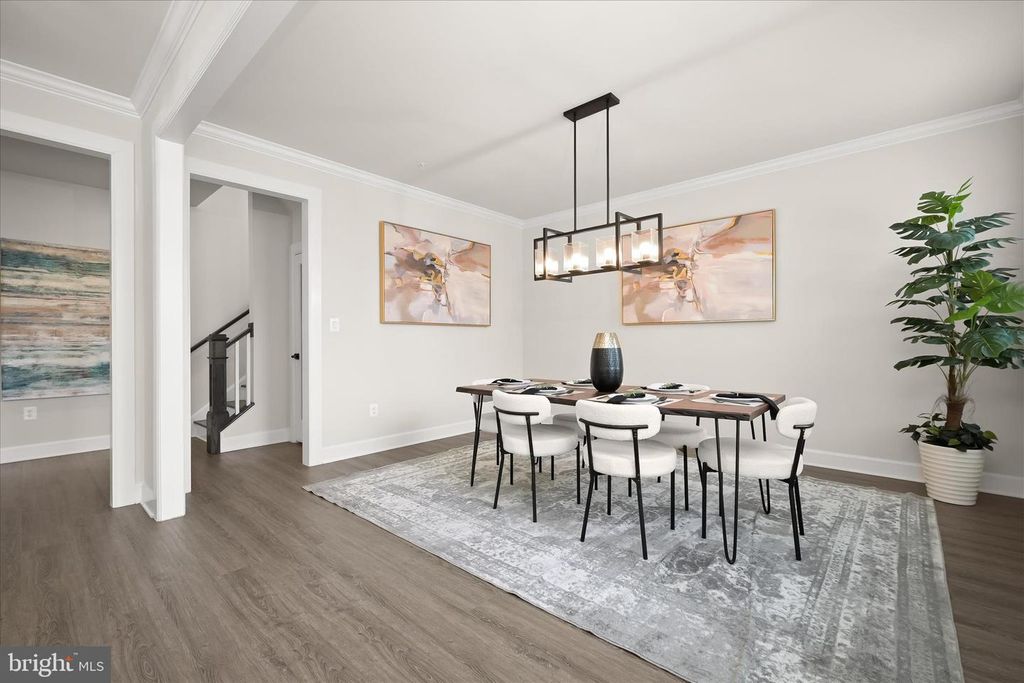 Image 6 of property listing at 8370 MCGILL CT, Laurel, MD 20723
