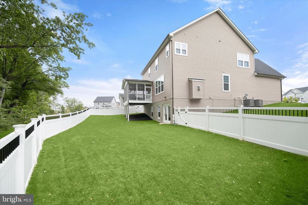 Image 66 of property listing at 8370 MCGILL CT, Laurel, MD 20723