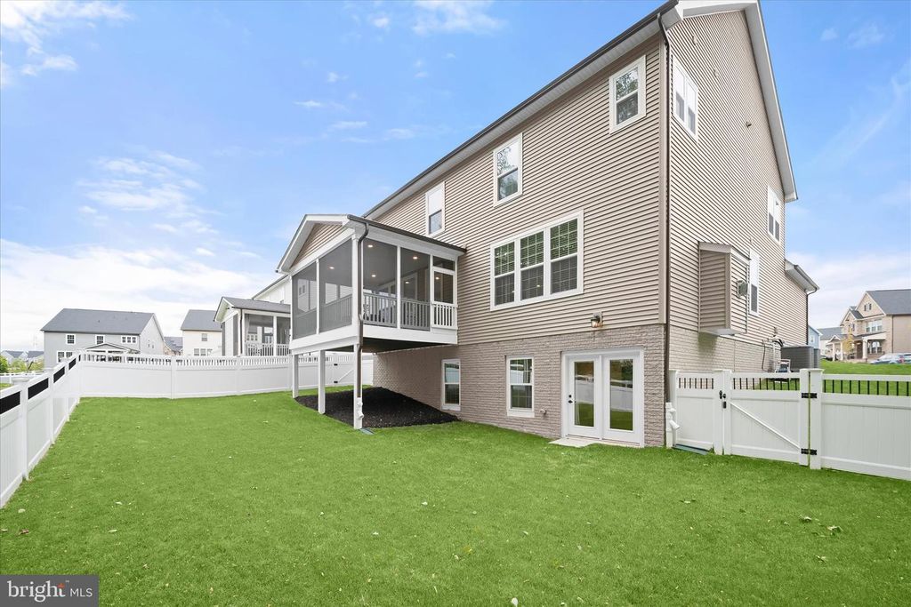Image 67 of property listing at 8370 MCGILL CT, Laurel, MD 20723