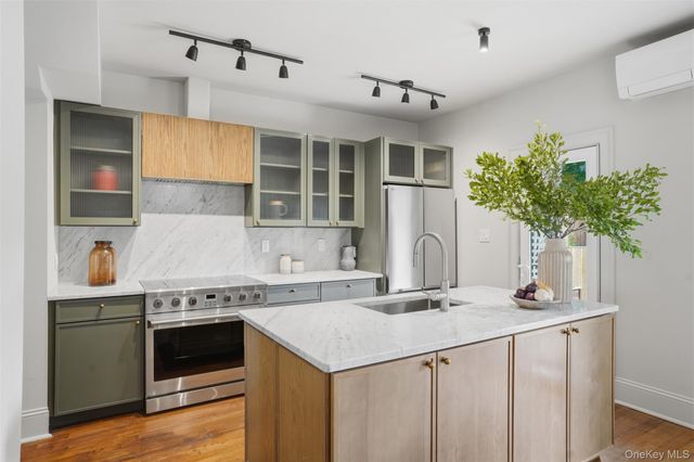 625 Delaware Avenue, Kingston, NY 12401
