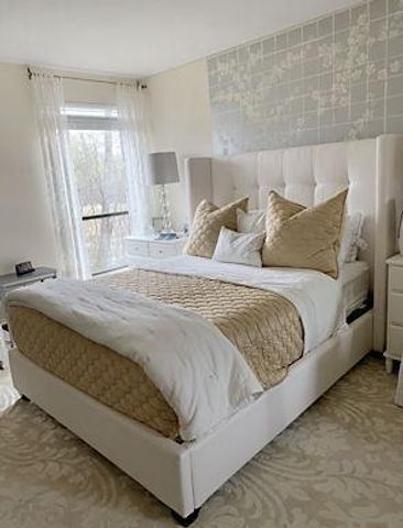 6670 Vernon Avenue S 105, Edina, MN 55436