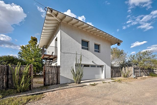 112 E Galveston St, Marfa, TX 79843