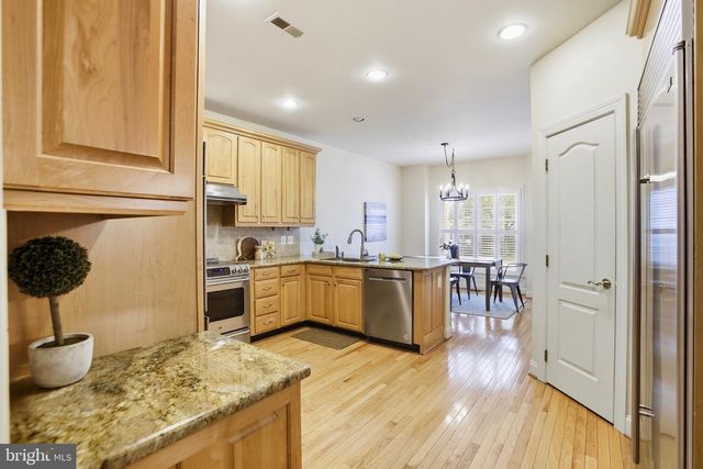 20135 VALHALLA SQ, Ashburn, VA 20147