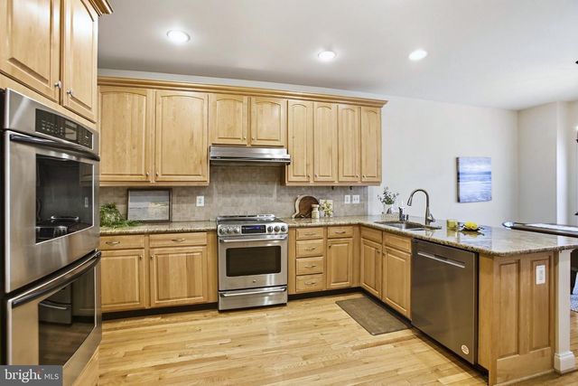 20135 VALHALLA SQ, Ashburn, VA 20147