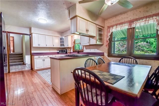 9412 Beaver Creek Drive, Mentor, OH 44060