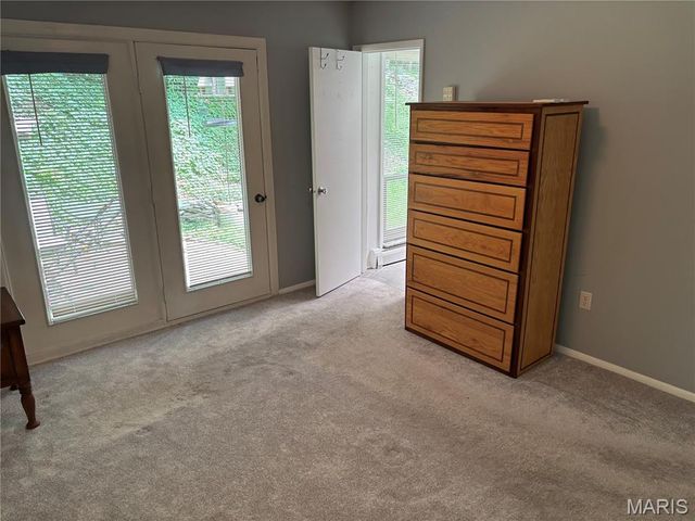 3102 Illini Trail, Godfrey, IL 62035