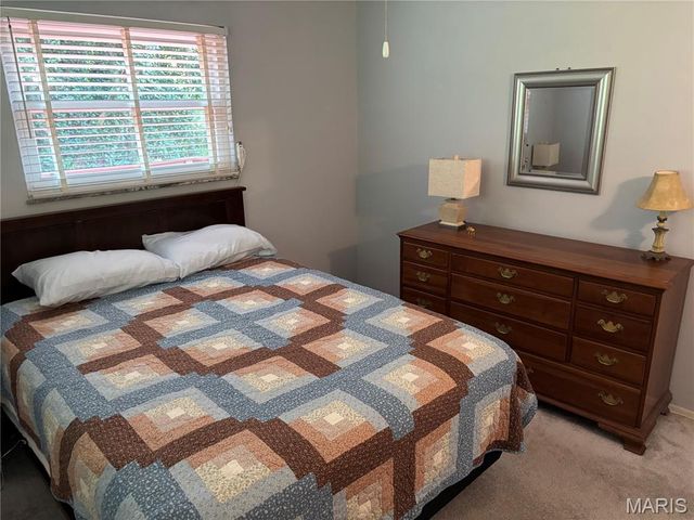 3102 Illini Trail, Godfrey, IL 62035