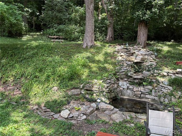 3102 Illini Trail, Godfrey, IL 62035