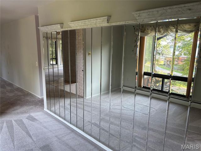 3102 Illini Trail, Godfrey, IL 62035