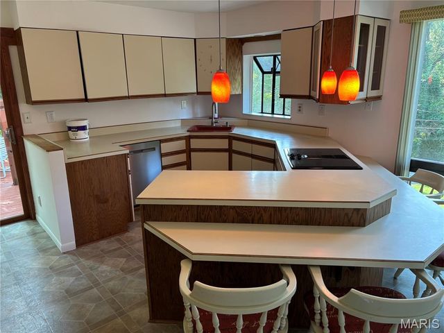 3102 Illini Trail, Godfrey, IL 62035