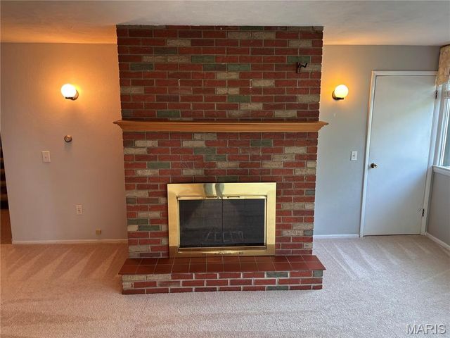 3102 Illini Trail, Godfrey, IL 62035