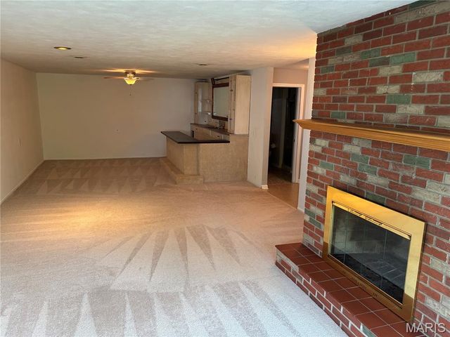 3102 Illini Trail, Godfrey, IL 62035