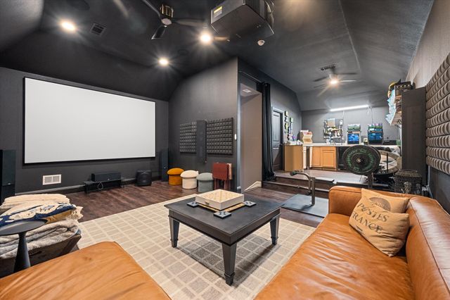 3202 Abbey Road, Mansfield, TX 76063