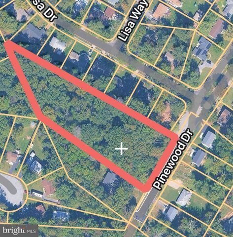 PINEWOOD DR, Waldorf, MD 20601