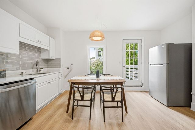 14 Fairmont St 2, Cambridge, MA 02139