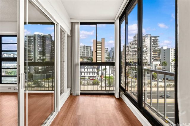 1314 Victoria Street 801, Honolulu, HI 96814