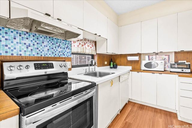 1314 Victoria Street 801, Honolulu, HI 96814