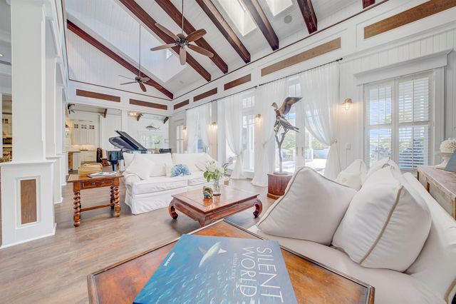 5270 Pennock Point Road, Jupiter, FL 33458