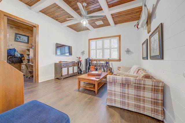 5270 Pennock Point Road, Jupiter, FL 33458