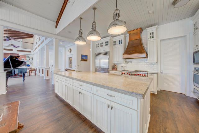 5270 Pennock Point Road, Jupiter, FL 33458