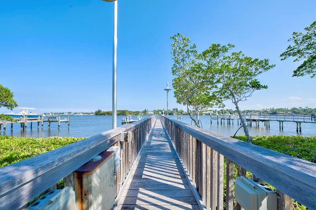 5270 Pennock Point Road, Jupiter, FL 33458