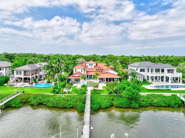 5270 Pennock Point Road, Jupiter, FL 33458