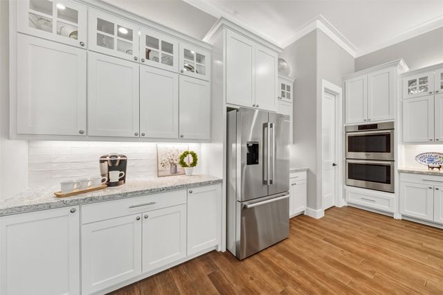 3886 Golden Trail, College Station, TX 77845