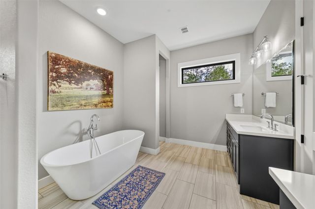 3886 Golden Trail, College Station, TX 77845