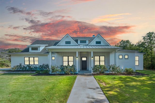 3886 Golden Trail, College Station, TX 77845