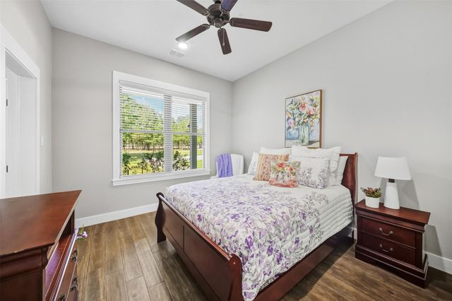 3886 Golden Trail, College Station, TX 77845