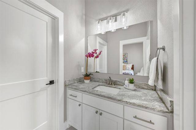 3886 Golden Trail, College Station, TX 77845