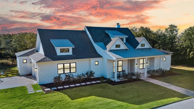 3886 Golden Trail, College Station, TX 77845